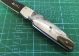 哥伦比亚河CRKT-7404边开小刀