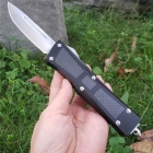 Microtech combat 碳纤柄战斗恐龙直跳自动刀（尖头）